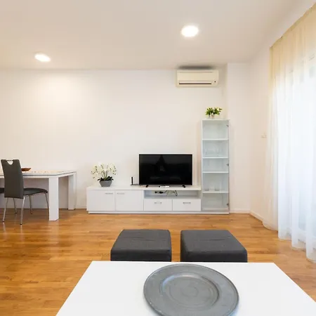 Vresikovo Apartman *